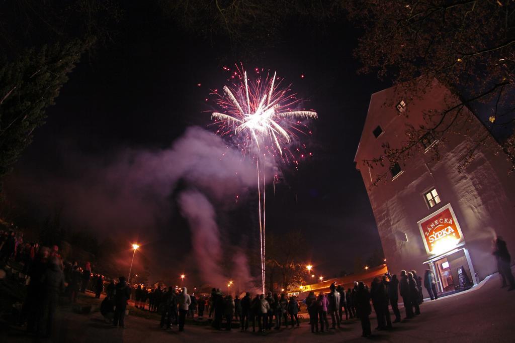 בלנסקו Hotel Zamecka Sypka מראה חיצוני תמונה